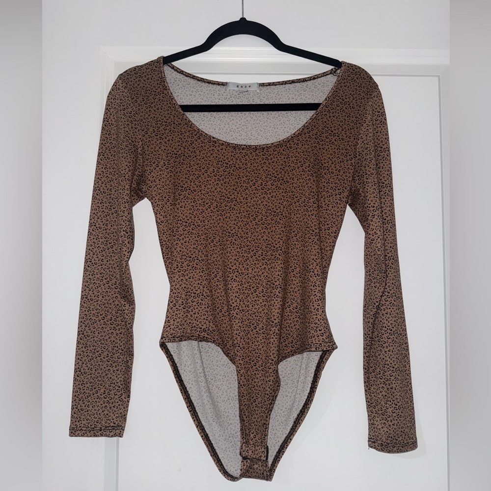 Tan Cheetah Print Long Sleeve Bodysuit Small